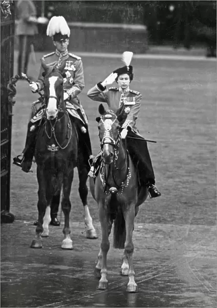 trooping the colour 1953 hm the queen hrh duke of edinburgh