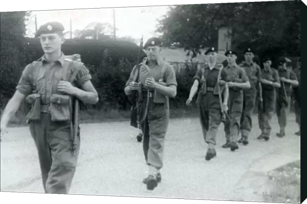battalion training 1956 l  /  sgt pearson l  /  cpl edmunds