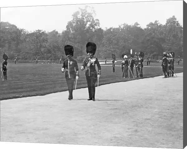 Duke of Connaught and Hon. St. Aubyn 1910 Grenadiers1184