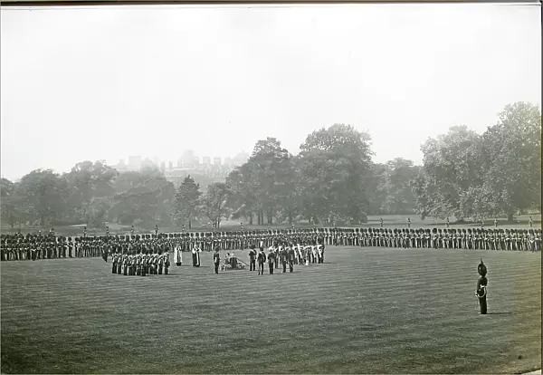 Royal review 1910 Grenadiers1186