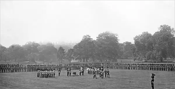 Royal Review of Regiment 1910 Grenadiers1188