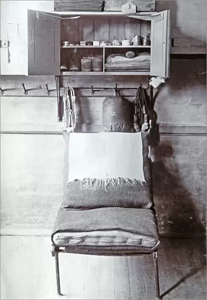 Privates bed and kit, c1907 Album 30a Grenadiers1202