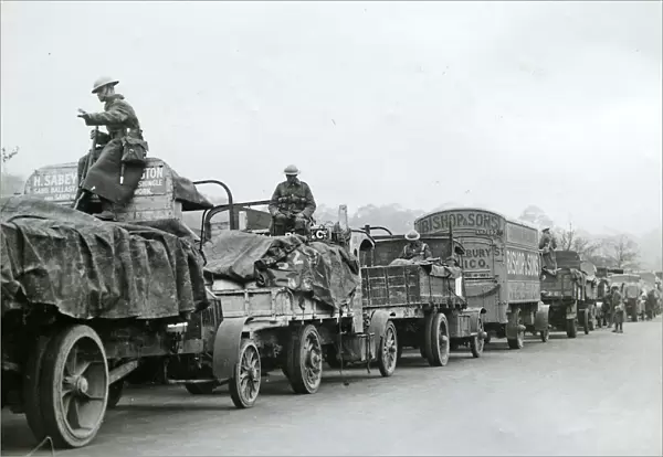 Grenadiers escorting supply convoy, May 1926Grenadiers1218