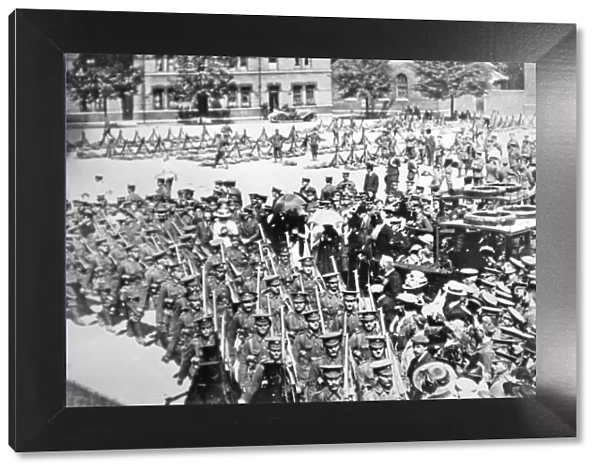 2nd Battalion departing Chelsea 12th August 1914 Grenadiers1233