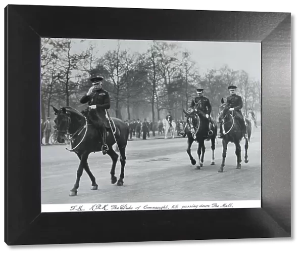 HRH Duke of Connaught in Mall 1929 Grenadiers1225