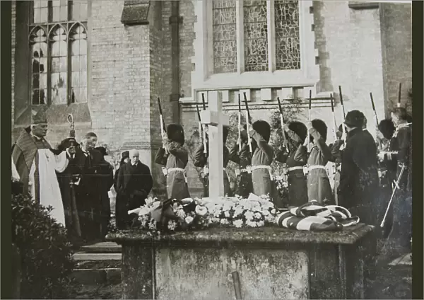 Funeral of Sir George Higginson 1927 Grenadiers1236