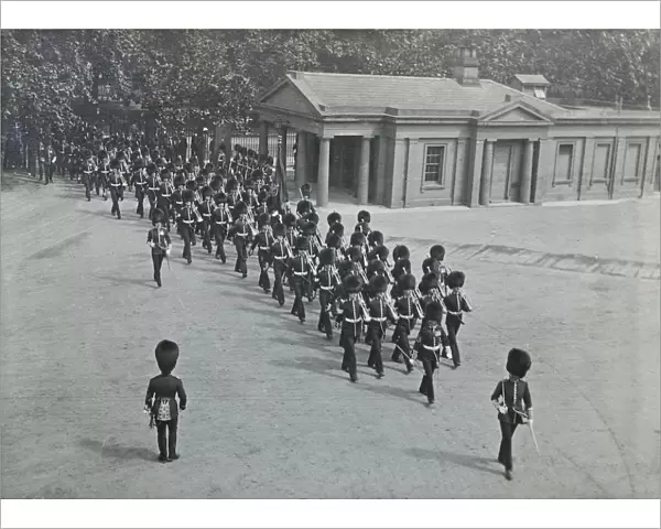 1910 wellington barracks