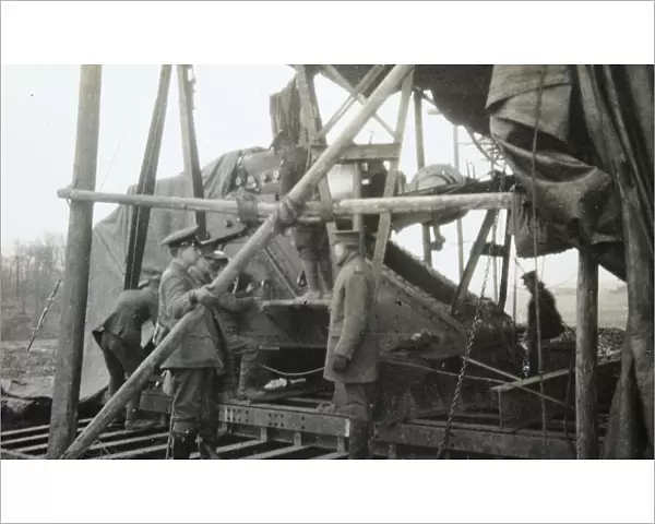 1915 loire mounting the first 15in howitzer