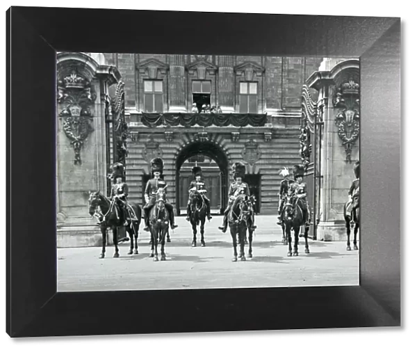 king george v horseback buckingham palace
