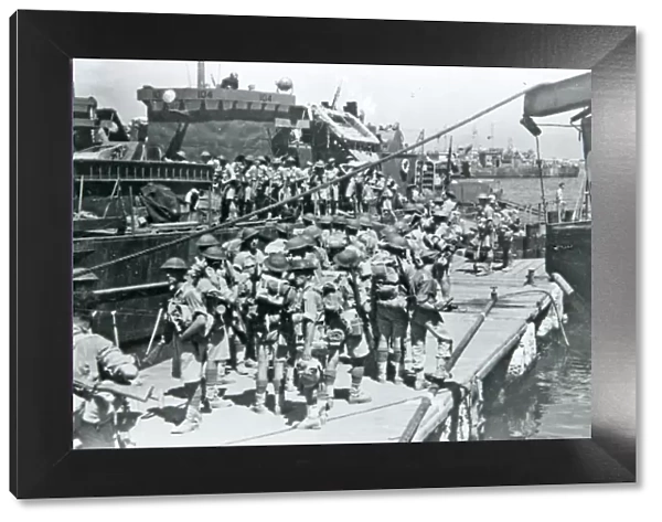 6th battalion embarking at tripoli for the invasion of italy
