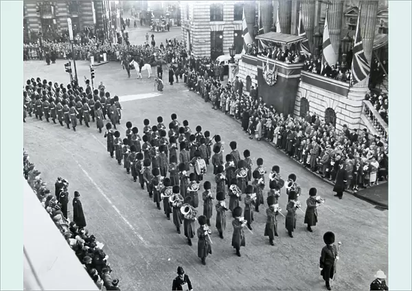 1st battalion marching party lord mayors show