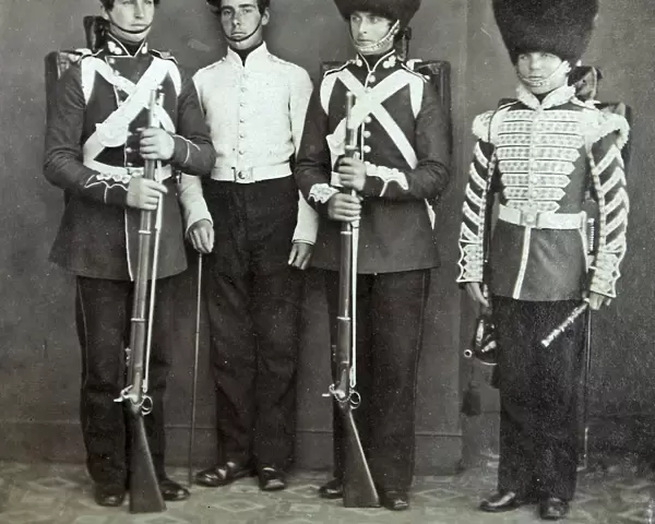 Privates and a Drummer c1856 Grenadiers0476
