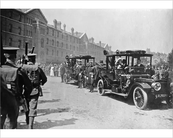 queen alexandra seeing coldstream guards off from chelsea barracks