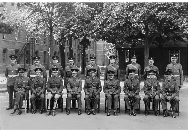 depot staff caterham august 1940 hughes green