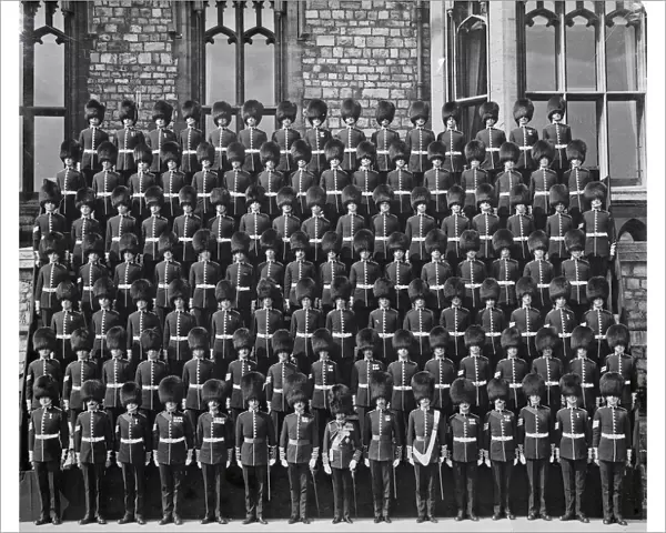 HRH The King and Kings Coy, 1926 Box 4, Grenadiers 4911