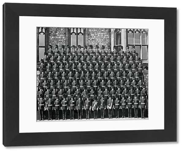 HRH The King and Kings Coy, 1926 Box 4, Grenadiers 4911