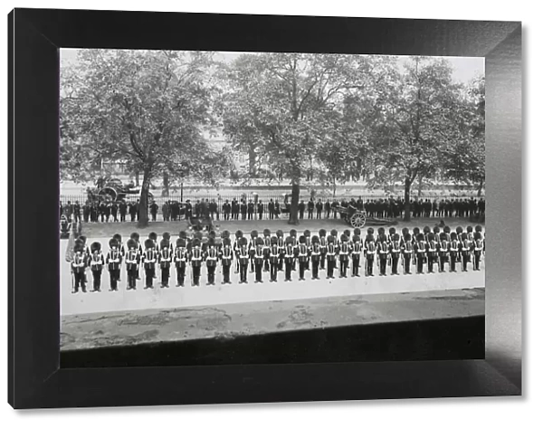 Kings Coy, Wellington Barracks 1921 Box 4, Grenadiers 4910