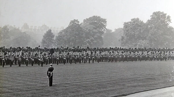 1910 buckingham palace review for regiment by king george v