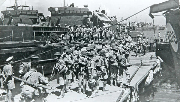 6th battalion embarking at tripoli for the invasion of italy