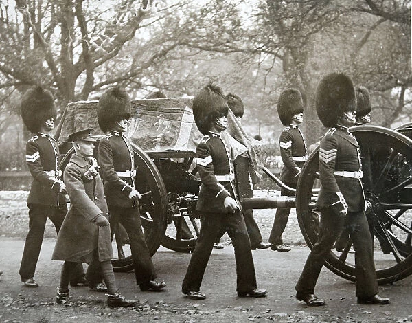 Funeral of Queen Alexandria, 28th November, 1925. Album30a, Grenadiers1208