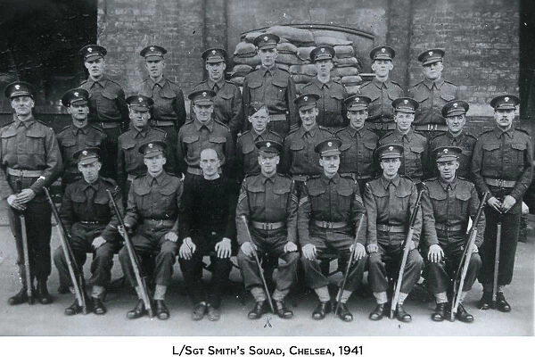 l / sgt smith's squad chelsea 1941 l / sgt smiths squad