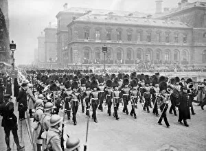 Parade Gallery: band parade paris 1931