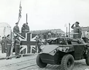 -10 Gallery: berlin entry of armoured division scout car 1st battalion
