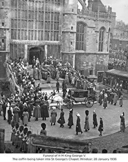 Funeral Of H M King George V Gallery: funeral of h m king george v the coffin being taken into st georges chapel
