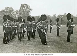 -10 Gallery: h m the king inspecting the battalion