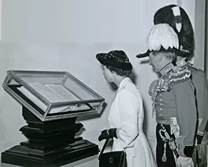 -10 Gallery: remembrance day 1949 hrh princess elizabeth