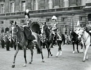 1950s, 1960s and 1970s Gallery: trooping the colour hm the queen buckingham palace
